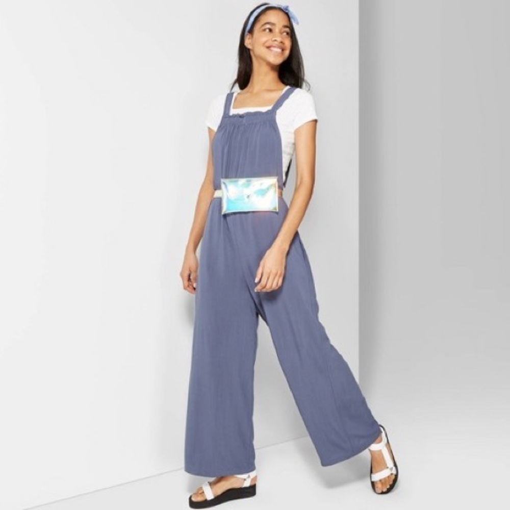 Strappy woven Jumpsuit